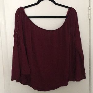 💜 Burgundy off the shoulder blouse